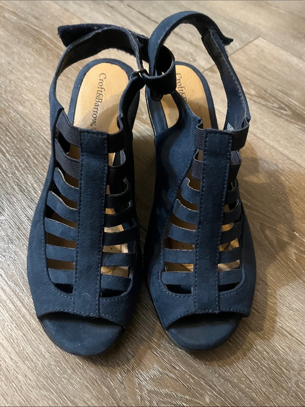 BRAND NEW croft & barrow navy suede caged slingback heels